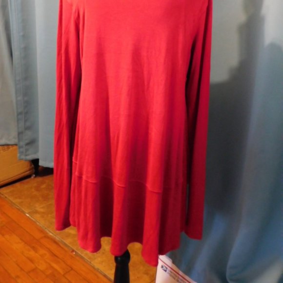 Free people red mock neck cold shoulder long sleeve top. - Picture 3 of 4